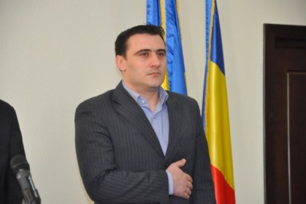 Volcinschi, învestit în funcţia de prefect de subsecretarul de stat Oprea